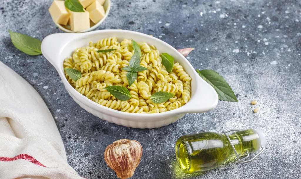 Sebzeli Pesto Makarna
